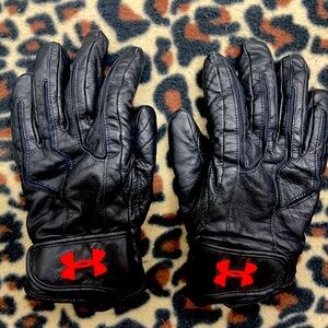 Under Armour 100% Leather Med Gloves • Unisex
